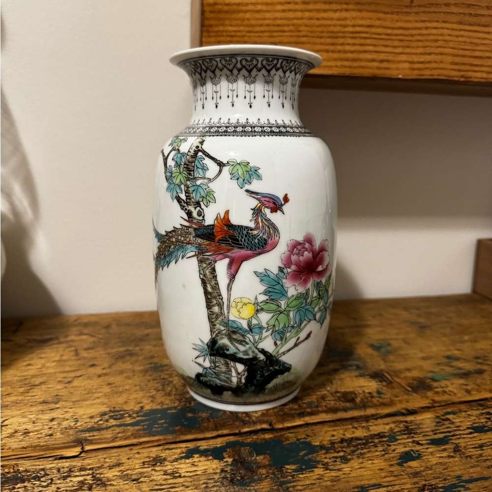 Elegant Chinese Porcelain Vase with Floral and Bird Design